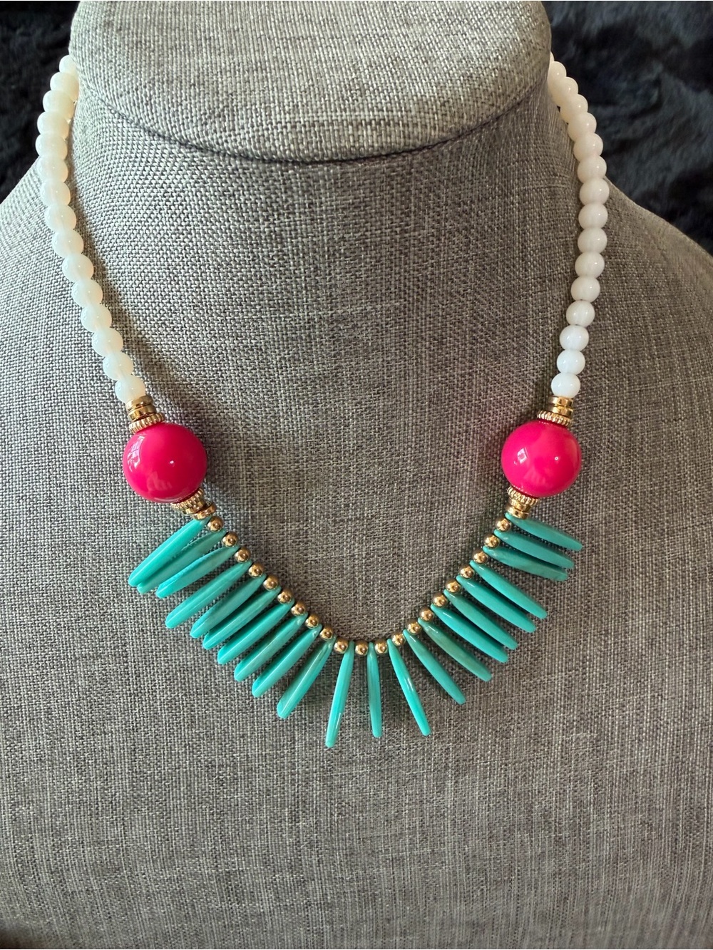 Stylish Turquoise Spike Necklace with Hot Pink Accents